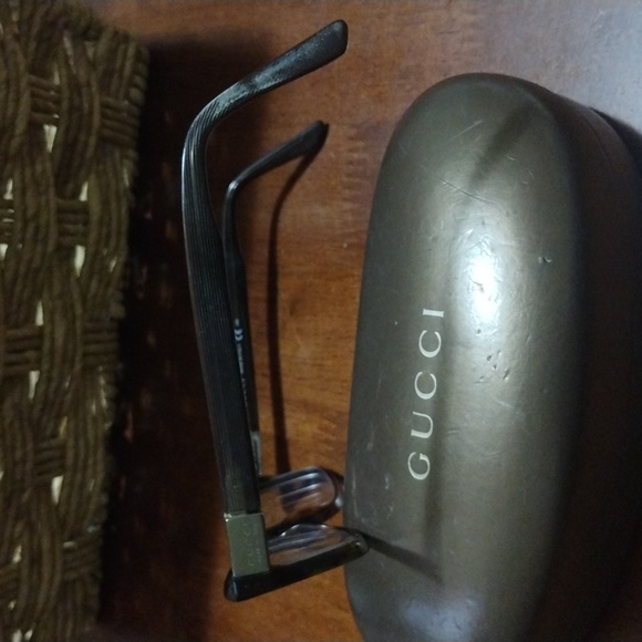 Authentic Gucci Eyeglass frames - Picture 3 of 16